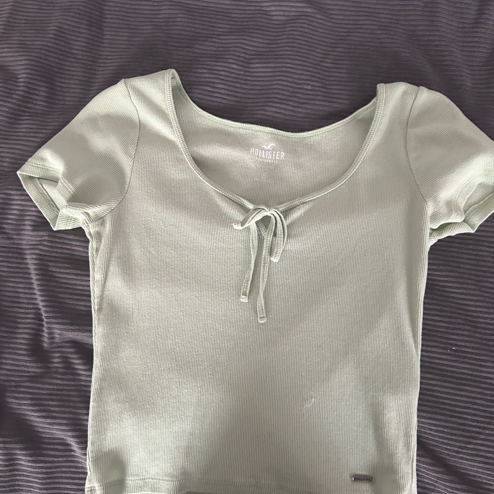 Hollister baby tee